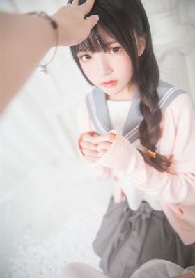 欧美复古短靴女秋冬_1080完整版观看
